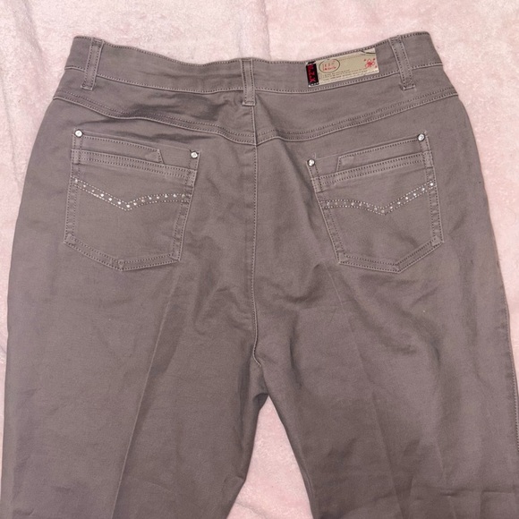 grey vintage japanese pants (embroidered flowers) - Picture 5 of 5